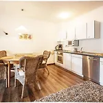 Komfortplus Appartement mit 1 Schlafzimmer und Balkon im Obergeschoss 255