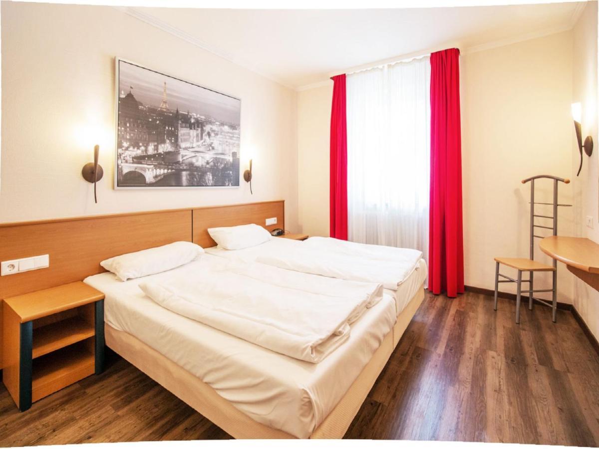 Apartment Komfortplus Mit 1 Schlafzimmer Und Balkon Im Obergeschoss 255
